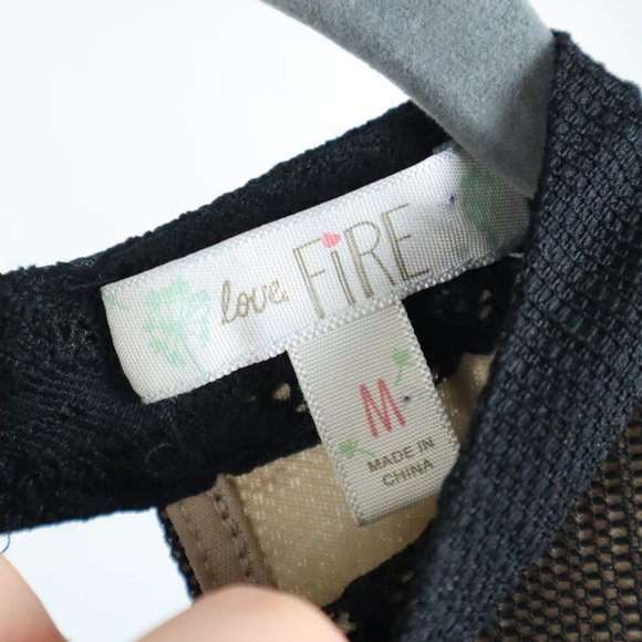 Laced Sleeveless Dress - Picture 7 of 8